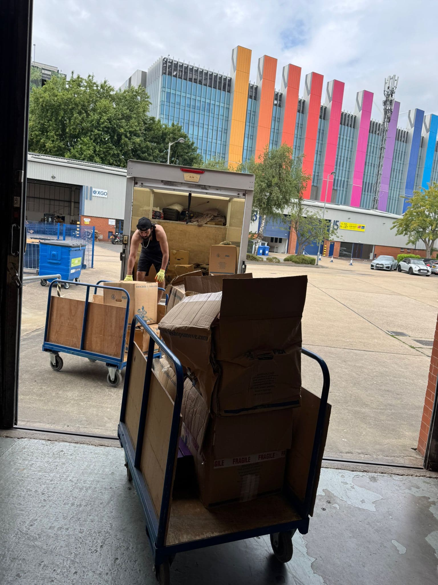 Furniture removal London — specialist handling of large and fragile pieces