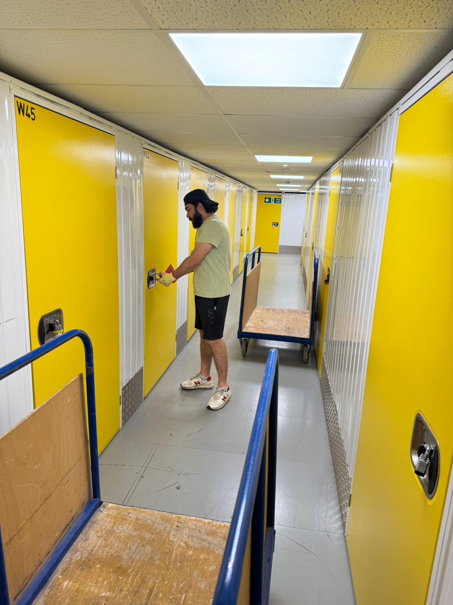 Professional packers London — expert packing team for fragile, antique and high-value items